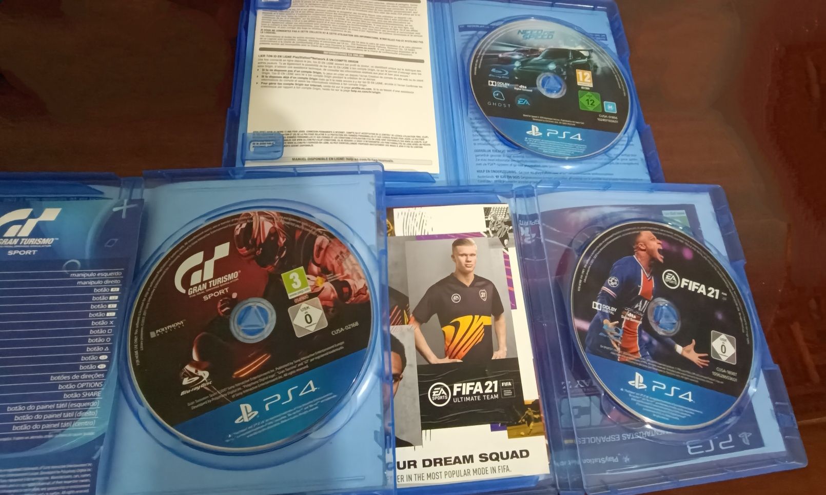 Jogos PlayStation 4 vendo ou troco