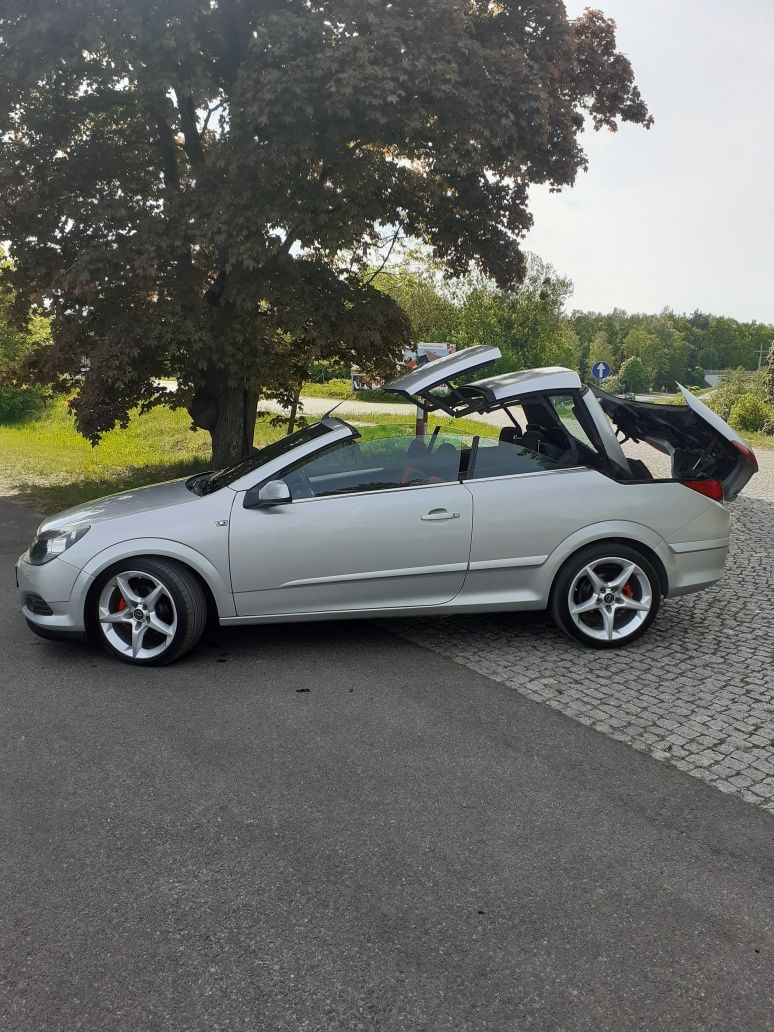 Opel Astra H TwinTop Cabrio