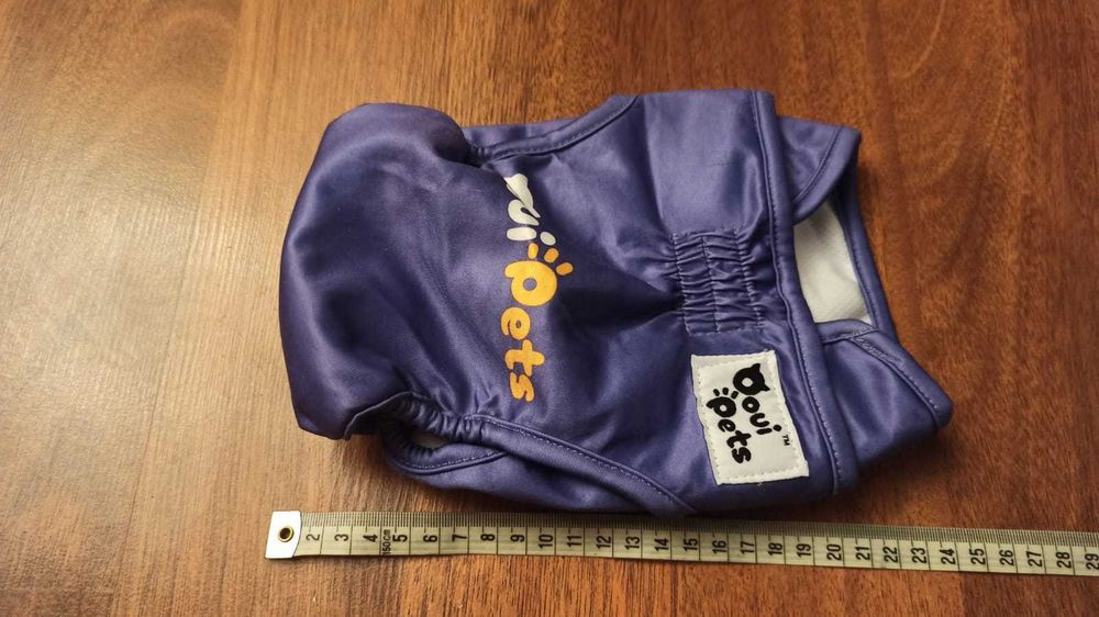 NA CEL CHARYTATYWNY Dla psa. Pampers, pielucha wielokrotnego użytku