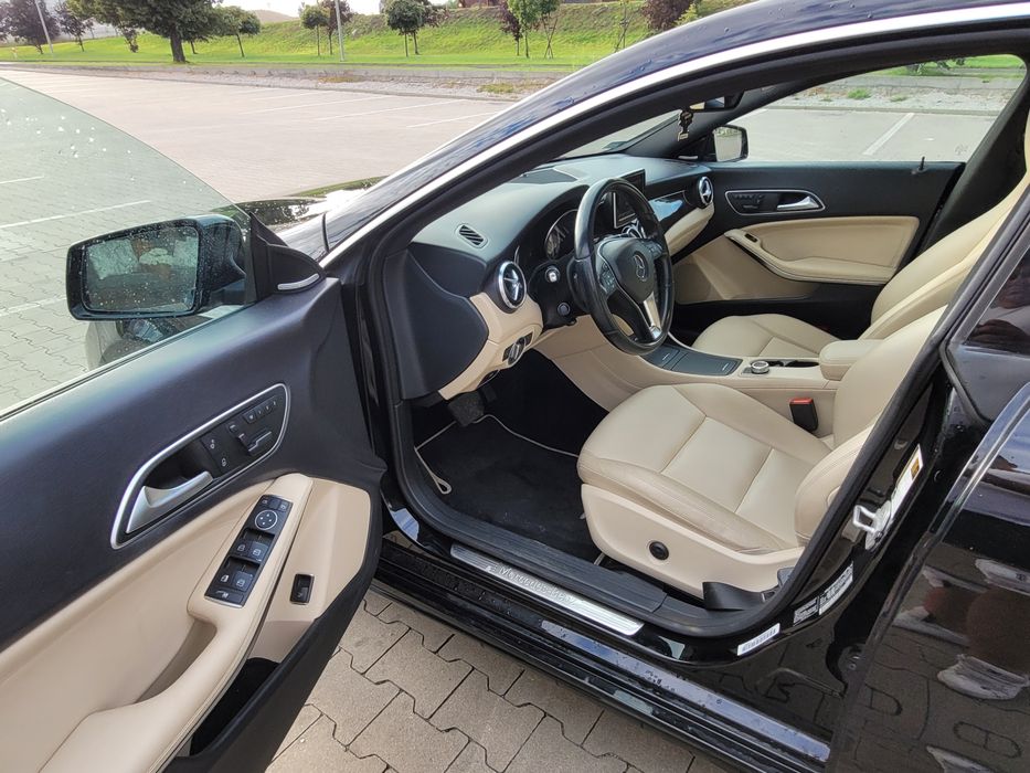 Mercedes  CLA 250 4matic C117 211Km
