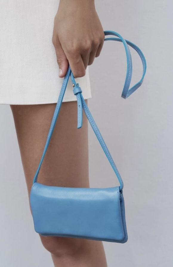 Сумка кросбоді - клатч Zara шкіряна блакитного кольору