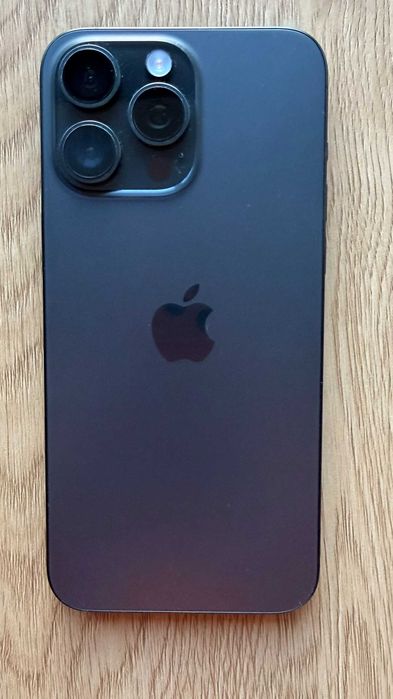 iPhone 15 ProMax 256GB Titanium Black +etui Decoded MagSafe pomarańcz