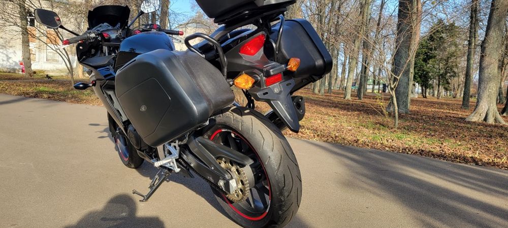 Honda CBR400R Хонда СБР