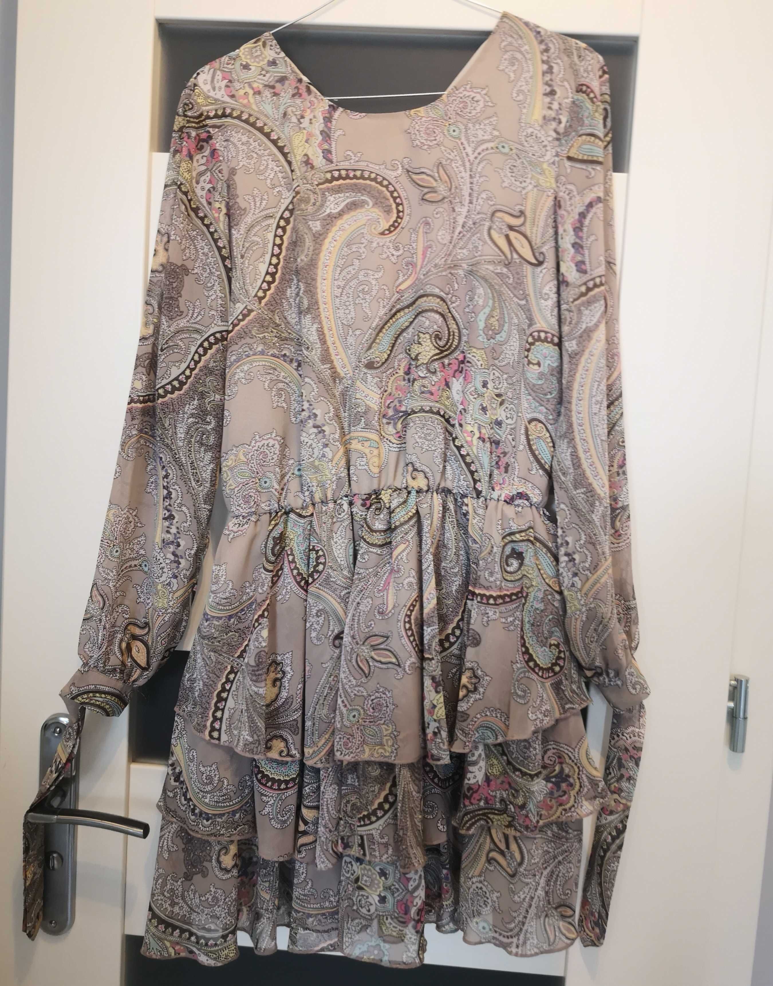 Szara sukienka paisley