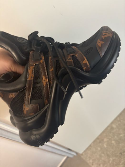 Nowe adidasy 40 nietypowe