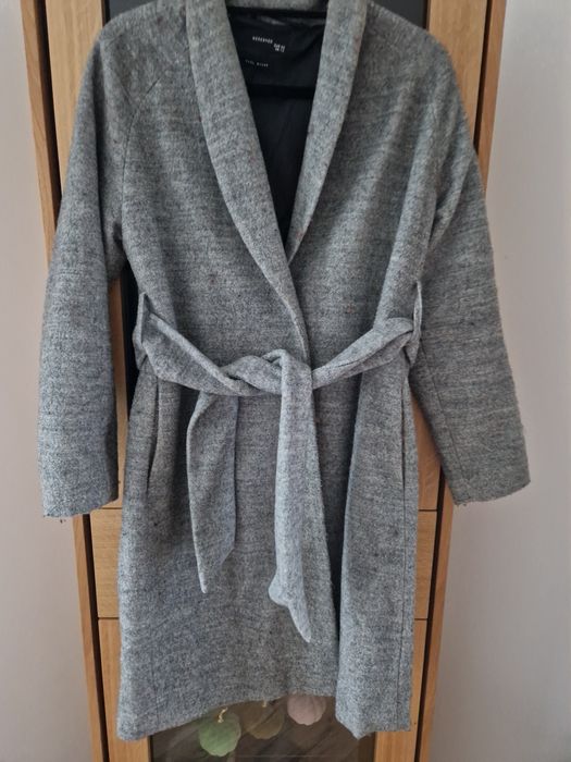 Plaszcz Reserved w rozmiarze 38