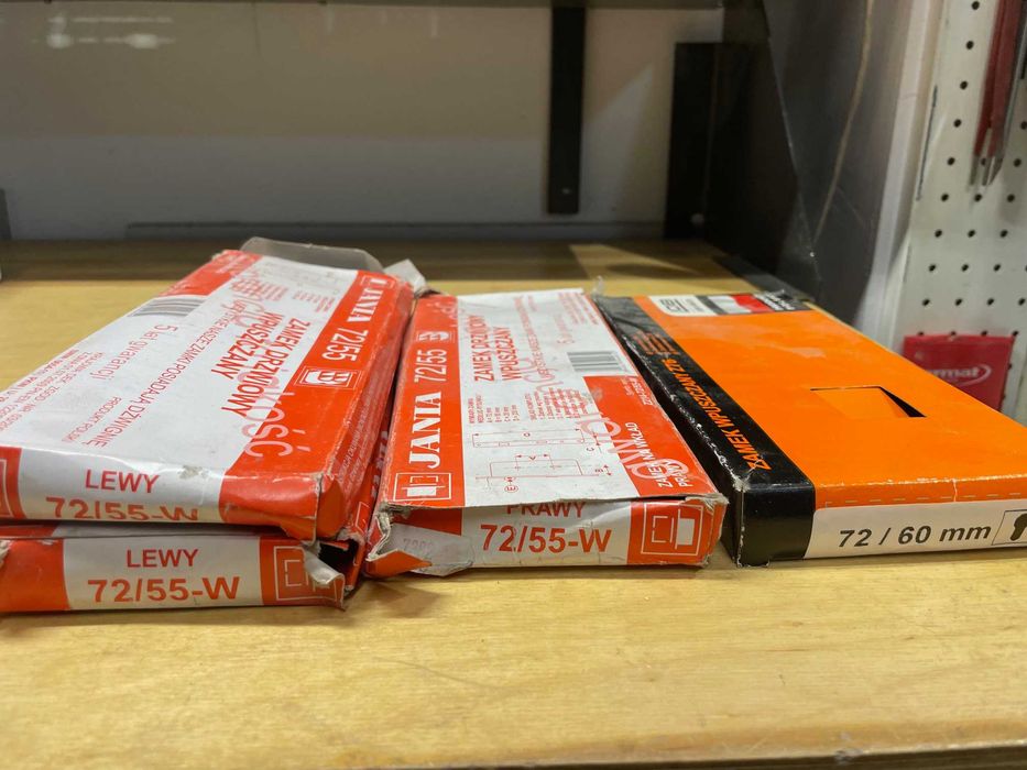 zamki drzwiowe prawe /lewe bez wkładki patentowej  4szt