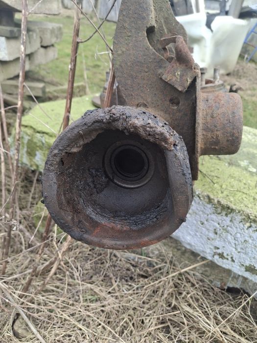 Pochwa obudowa mostu przód Nissan patrol gr Y60