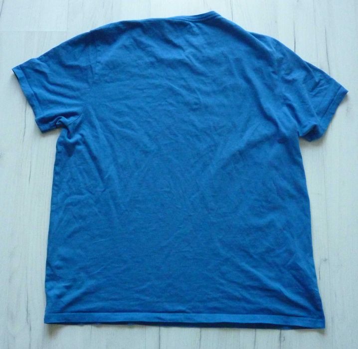 Piękna męska koszulka t-shirt WRANGLER rozmiar XL niebieska