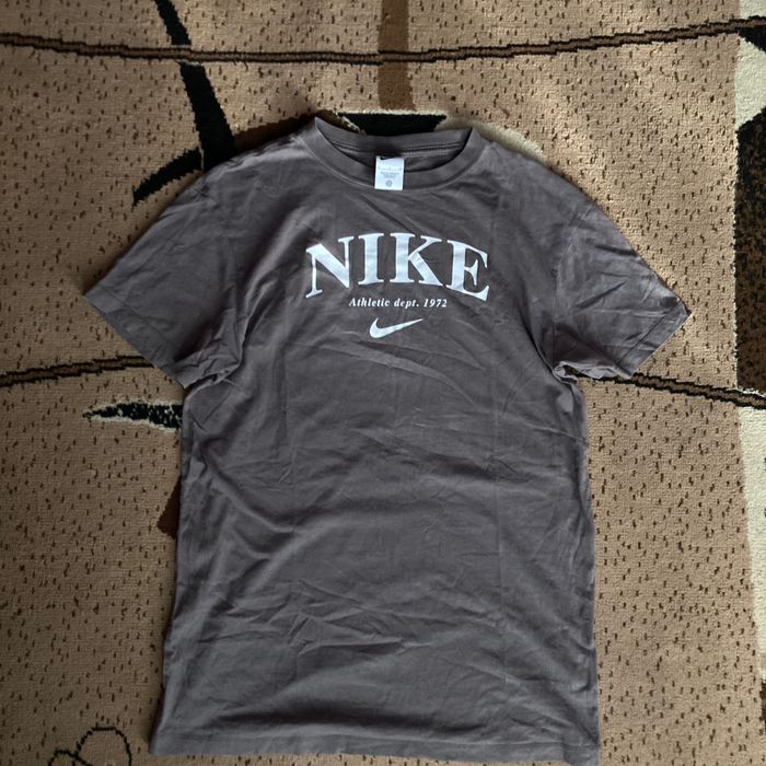 Футболка Nike nsw