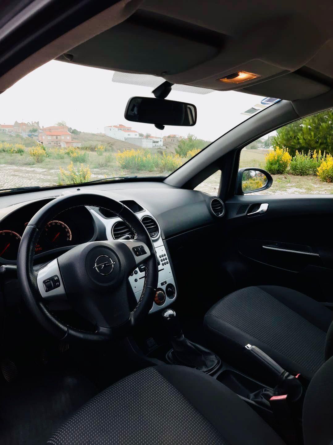 Vendo Opel Corsa 1.2 Black Edition