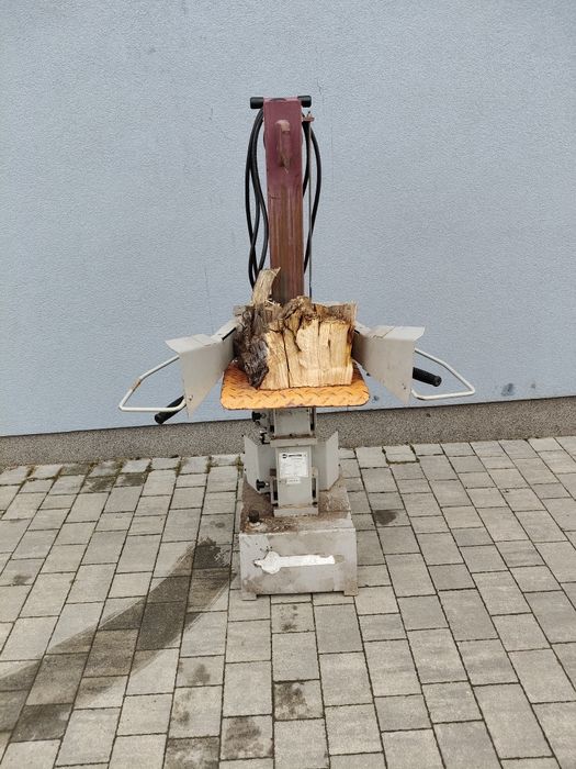 Luparka  do drewna 7i 10 t wypożyczę