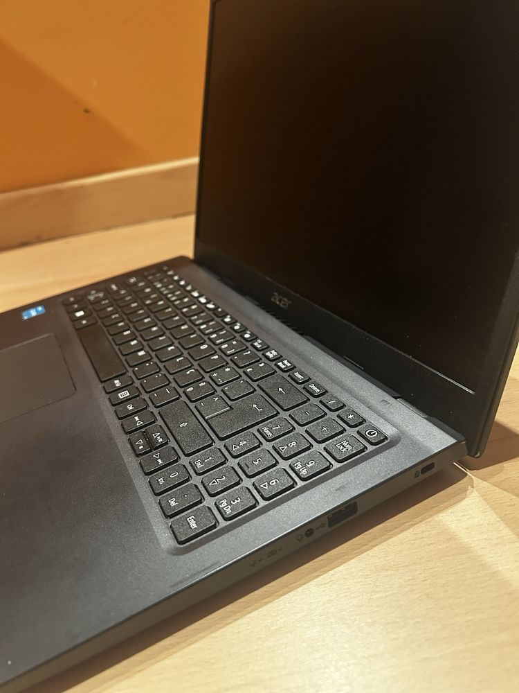 Portátil Acer Extensa 215-54 i3-1115G4 3.00GHz 8GB RAM 238GB SSD
