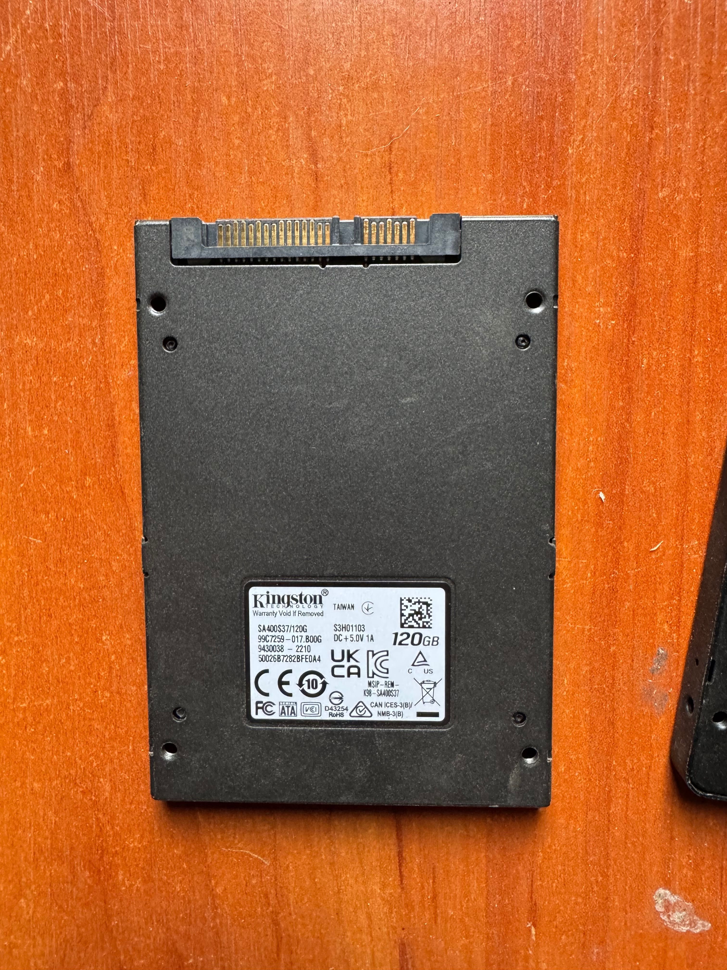 SSD диск Kingston SSDNow A400 120GB