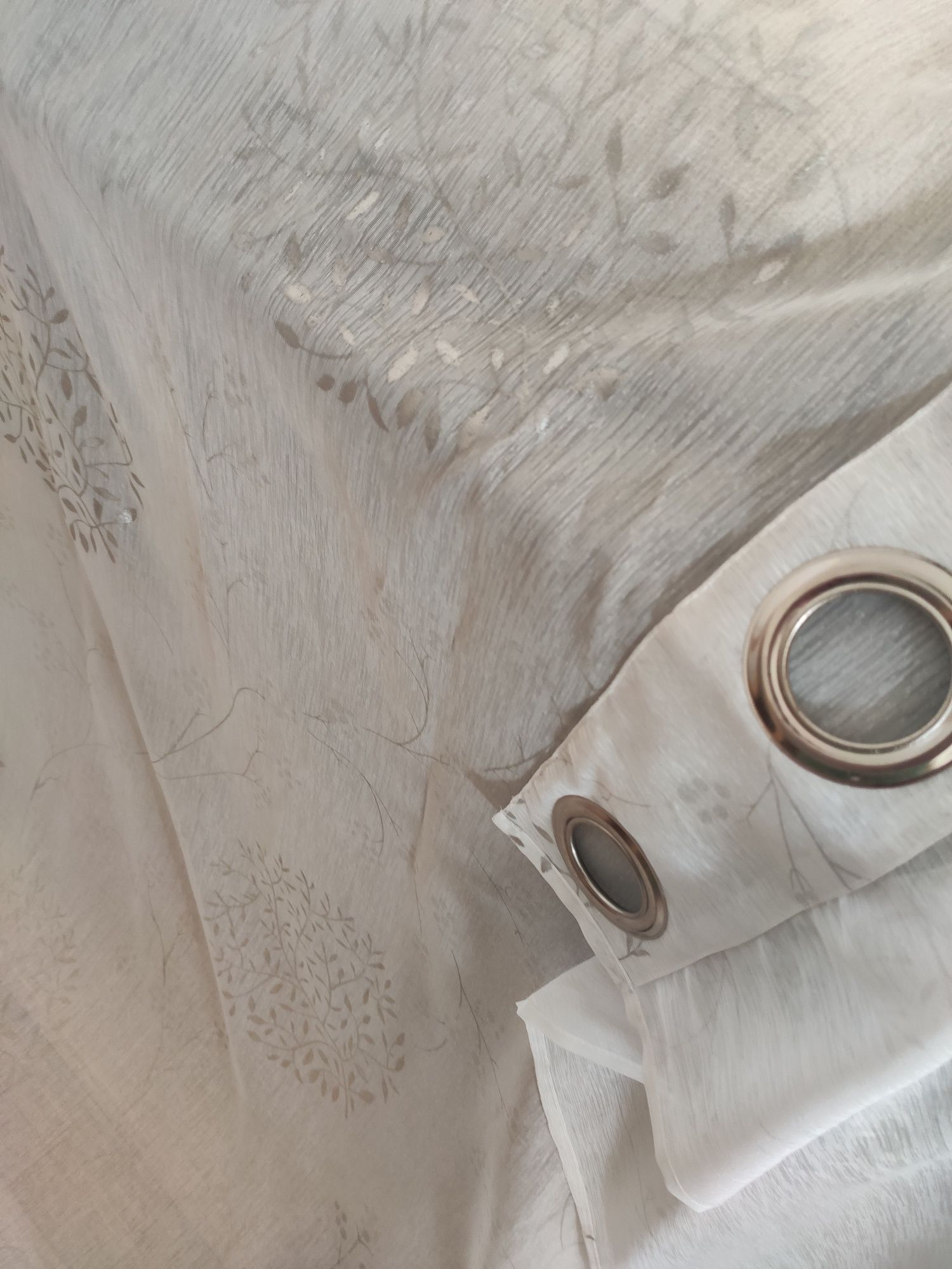 Cortinas de argolas com varão incluído