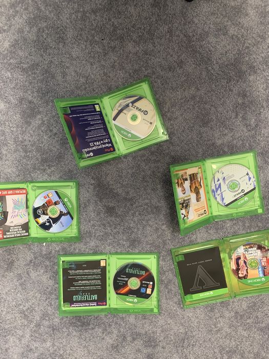 Xbox Series X + dodatki (cena do negocjacji)