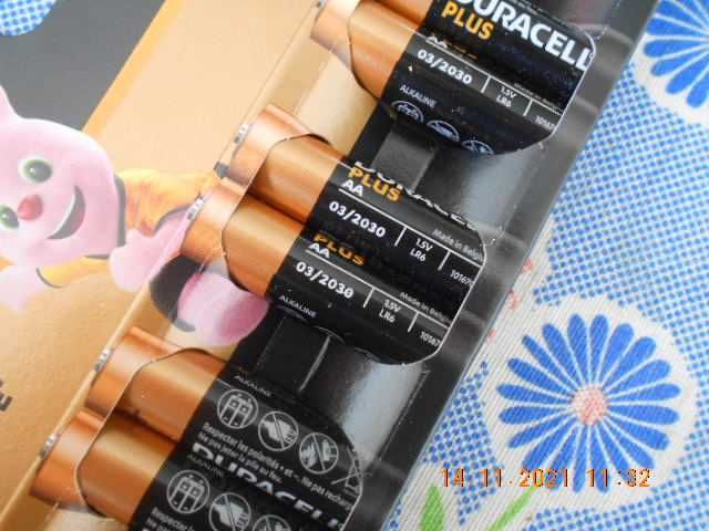 pilhas alcalinas,lithium duracell 8 pilhas 5€ ATENÇÃO LER O ANUNCIO