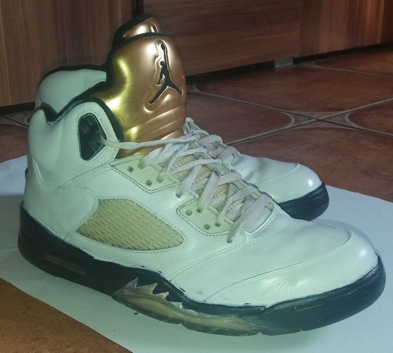 Buty AIR JORDAN 5 - Złoto Metaliczne