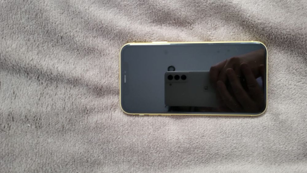 Iphone 11 stan zadowalajacy