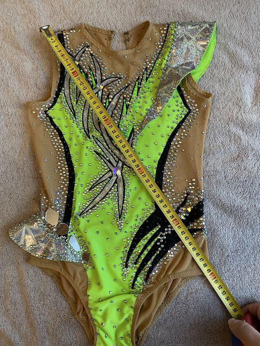 Strój gimnastyczny neonowy