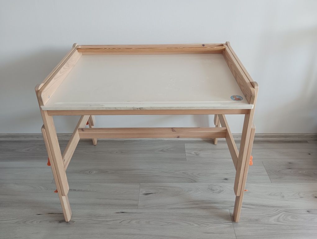 Biurko regulowane Flisat Ikea