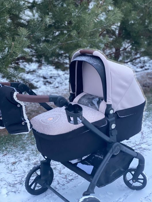 Коляска 2 в 1 українського бренду  luxmom