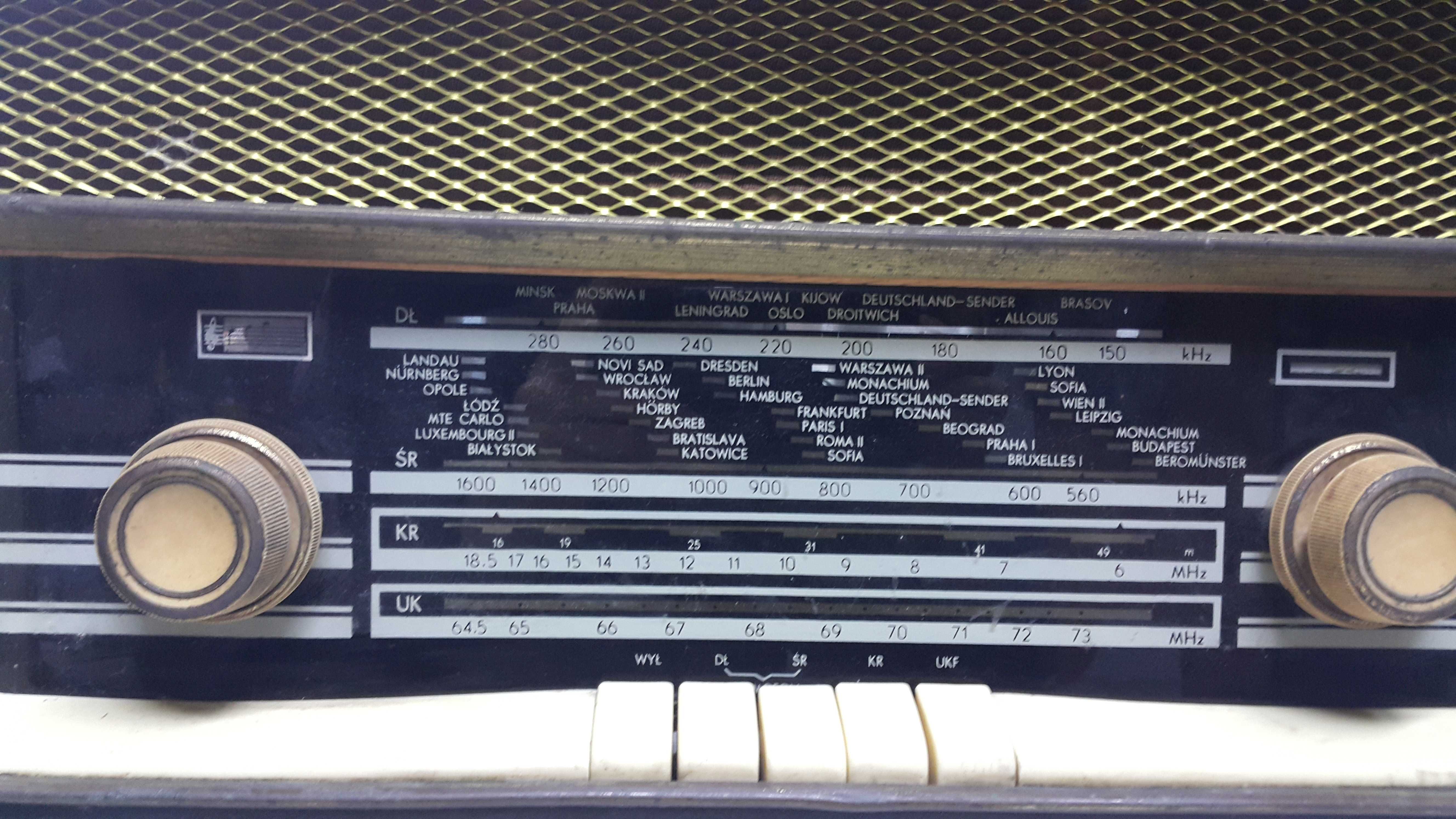 Radio lampowe marki nieznanej