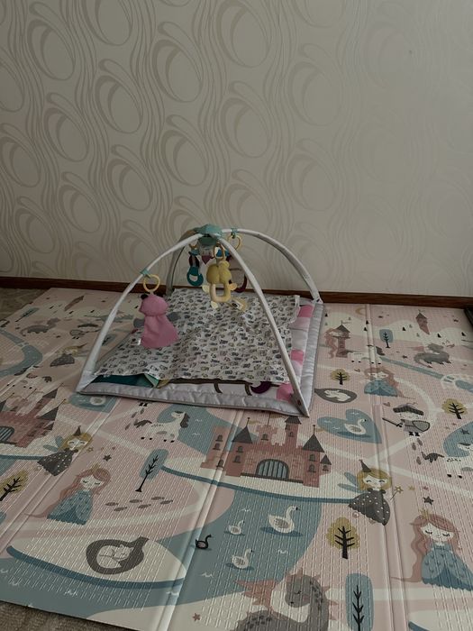 Розвиваючий килимок Tiny Love мріі принцеси