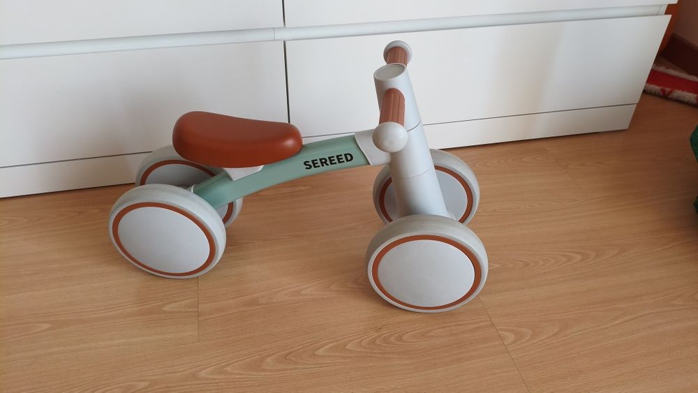 Bicicleta de criança dos 12 aos 24meses