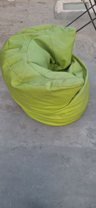 Puff de sala verde