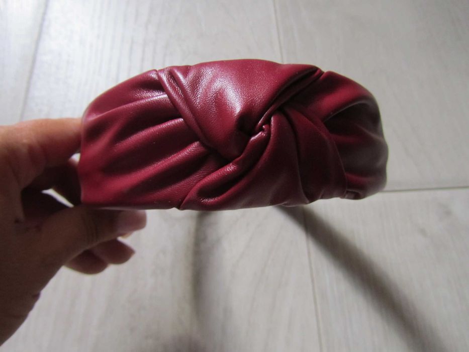 Обруч, новый, цвет бордо