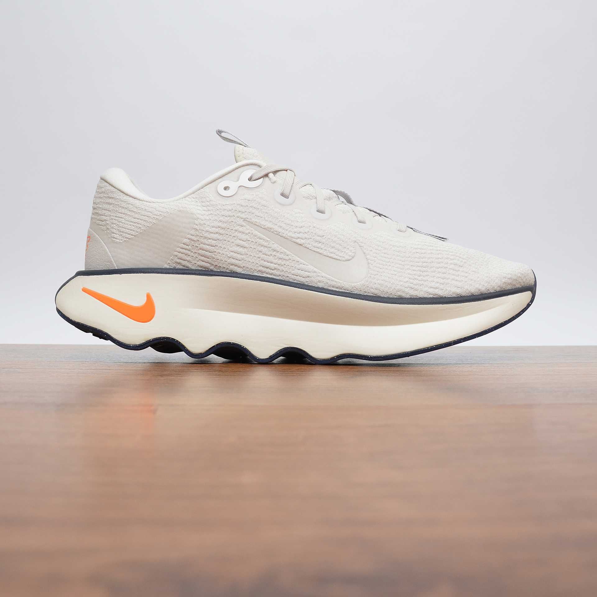 Nike Motiva Walking кроссовки оригинал 48.5 / 32см US14 (DV1237-101)