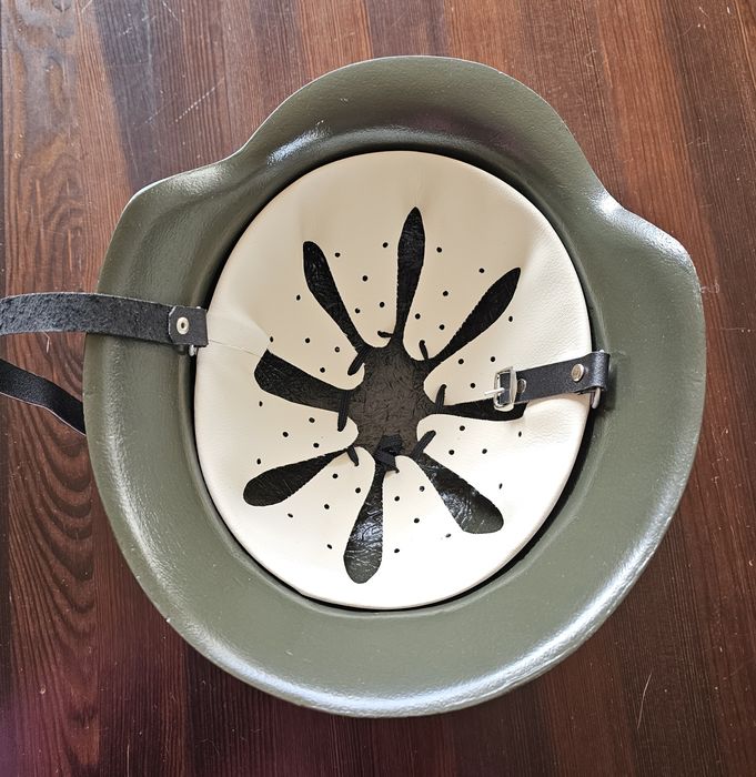 Hełm niemiecki, nowy