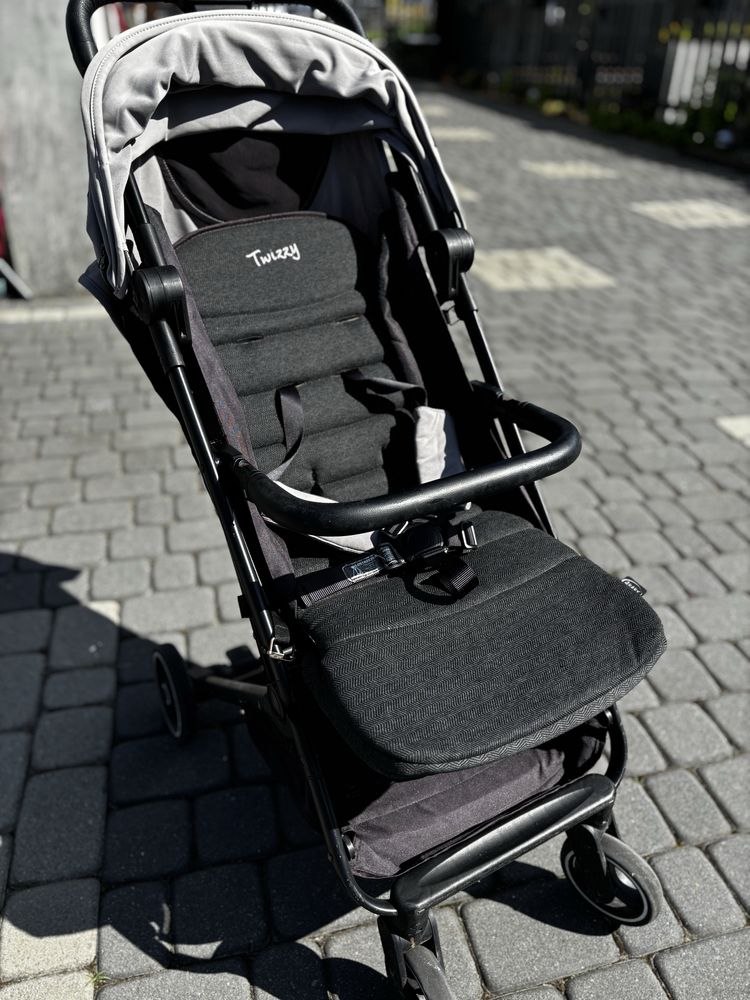 Wozek spacerowy lekki spacerówka 4baby twizzy do 22kg