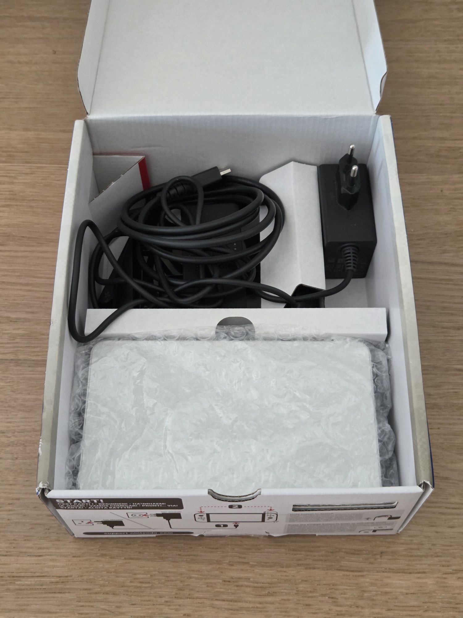 Nintendo Switch OLED desbloqueada cfw tinfoil Mod