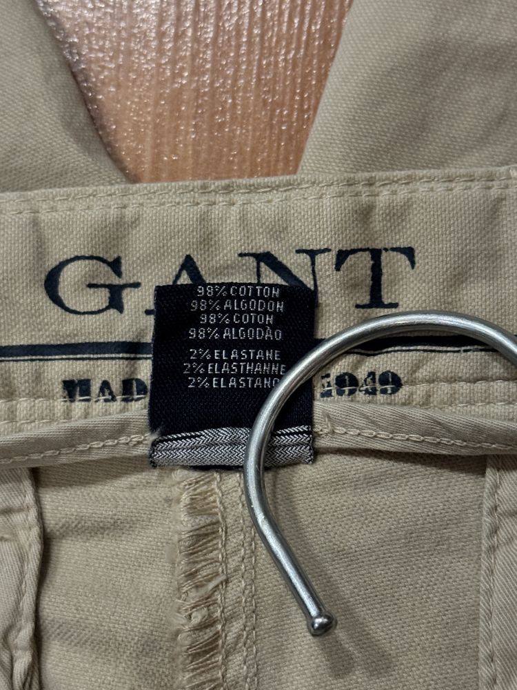 Spodnie damskie firmy Gant