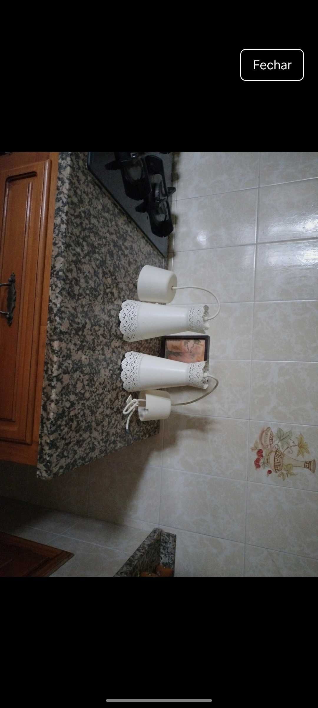 Lustres em Segunda Mão em Muito Bom Estado