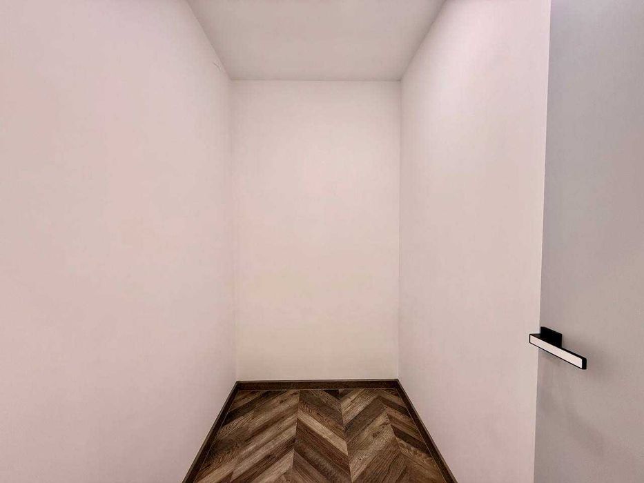 Видова 2.5 кім з ремонтом в обжитій новобудові!