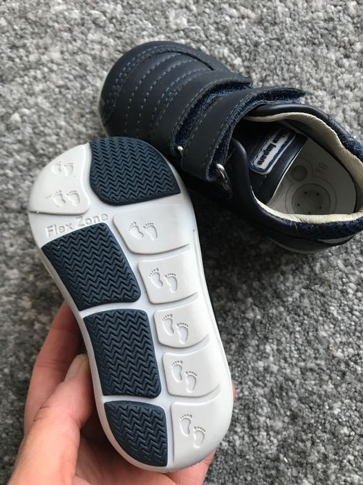 Sapatos bebé Chicco número 19 novos