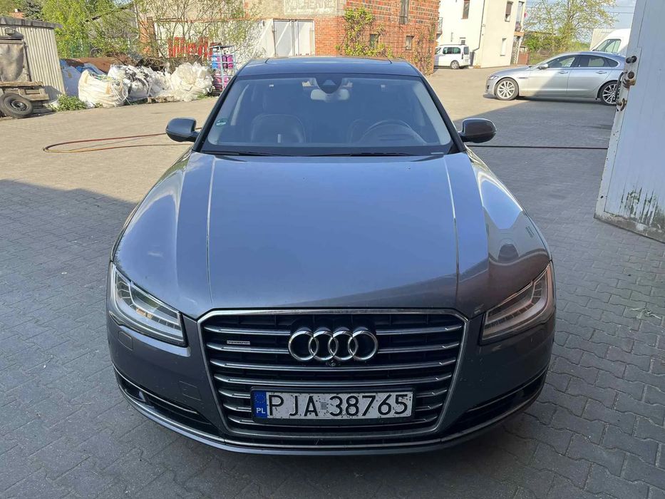 Audi A8 Audi A8 Quattro 2015 - LUKSUS I MOC