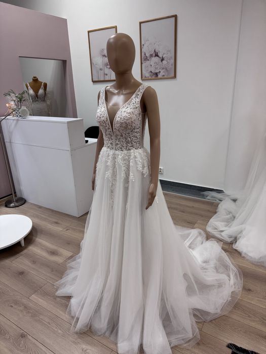 Nowa suknia ślubna na szerokich ramiączkach z koronką brokat tiulowa36