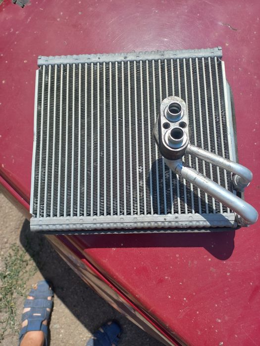 Випарник ( іспаритель) кондиціонера хундай  іонік, кона