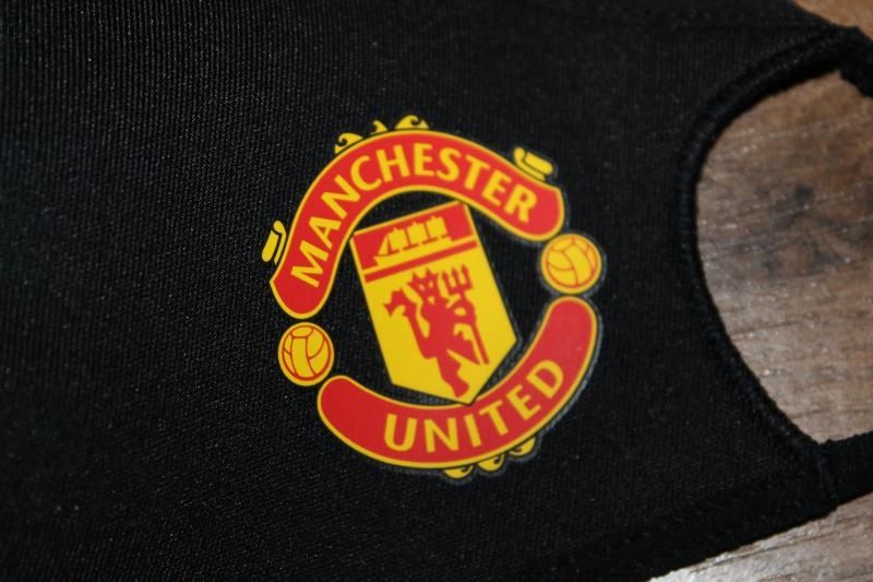 Маска Adidas Manchester united