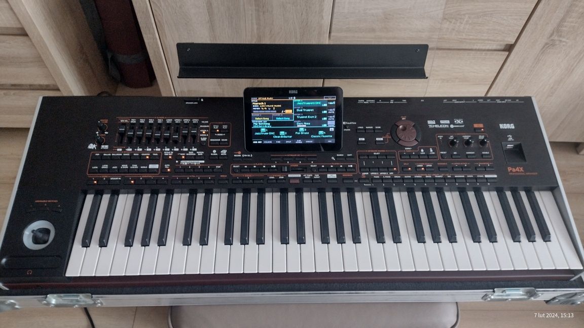 Korg Pa4x 61+musikant + ADP + CASE