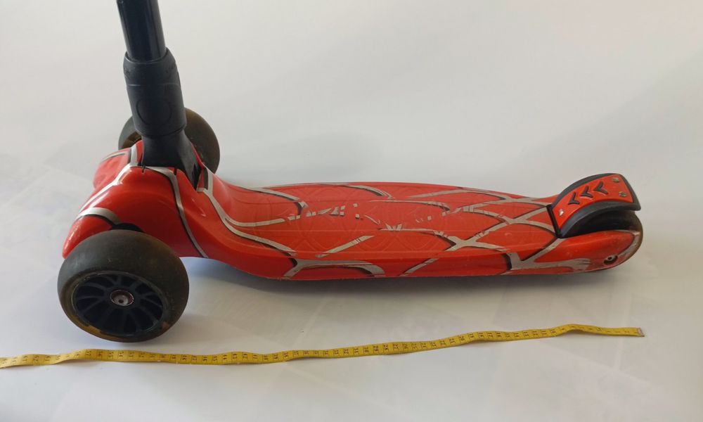 Детский самокат (Спайдер мен)