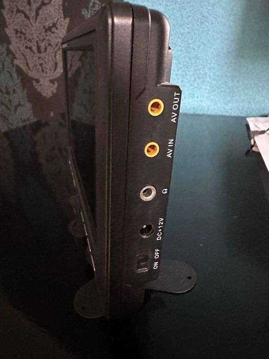 Телевізор автомобільний