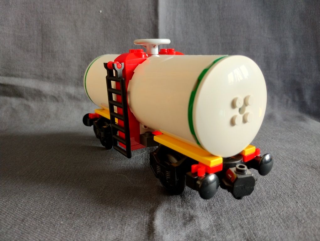 LEGO train cysterna octan do pociągu towarowego
