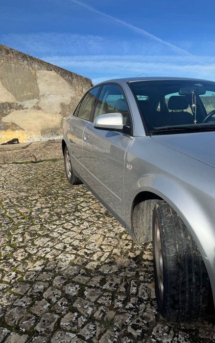 Audi A4 1.6 ano 2001