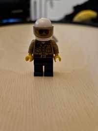 Lego City Policjant w kasku