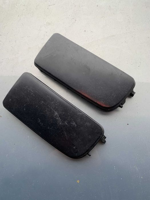 Bmw 3 e36 zaślepka halogenu lewa 1.960.659 oryginał